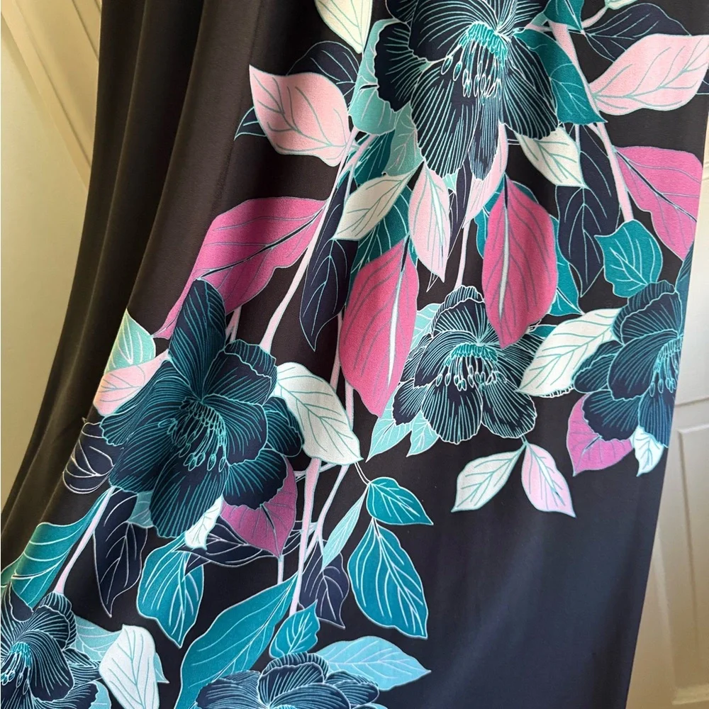Maggy London Petite Dress with Black and Teal Accents - Picture 7 of 8